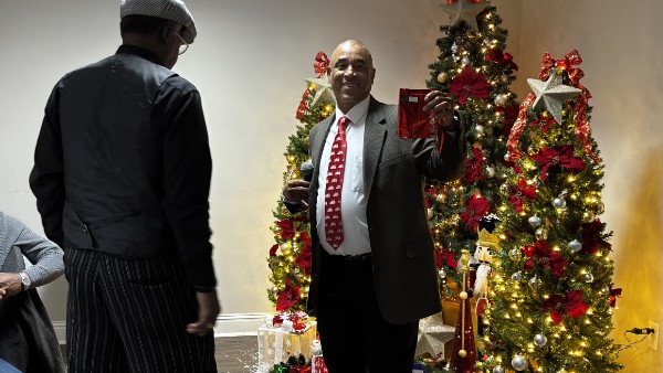 7462d053 e892 410d bd95 20be895b93a5